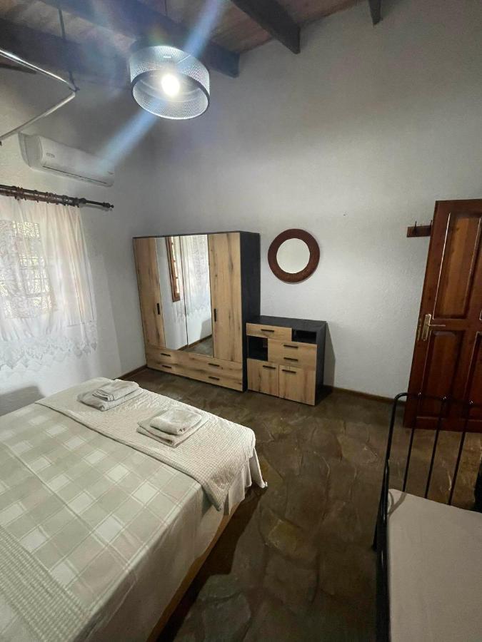 Villa Athos Сарти Екстериор снимка